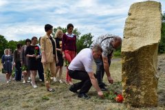 Первомайские активисты ОД «Мир Луганщине» почтили память соотечественников общегородской минутой молчания в Первомайске
