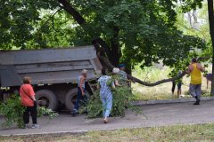 Завершающий этап благоустройства сквера у ДК имени Крупской