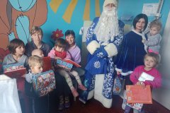 Поздравление с Днем Николая Чудотворца детей, находящихся на лечении