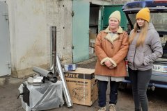 Два села Попаснянского района получили генераторы и печи для пунктов подзарядки