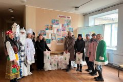 Мини-спектакли «Сказка стучит к нам в дверь»  прошли в г. Золотое и г. Горское