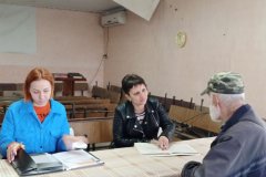 Специалисты социальной сферы провели выездной прием граждан  в Тошковке-1 (Чихирово), Тошковке, Нижнем
