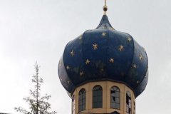 Православный храм получил повреждения при обстреле Первомайска со стороны ВСУ