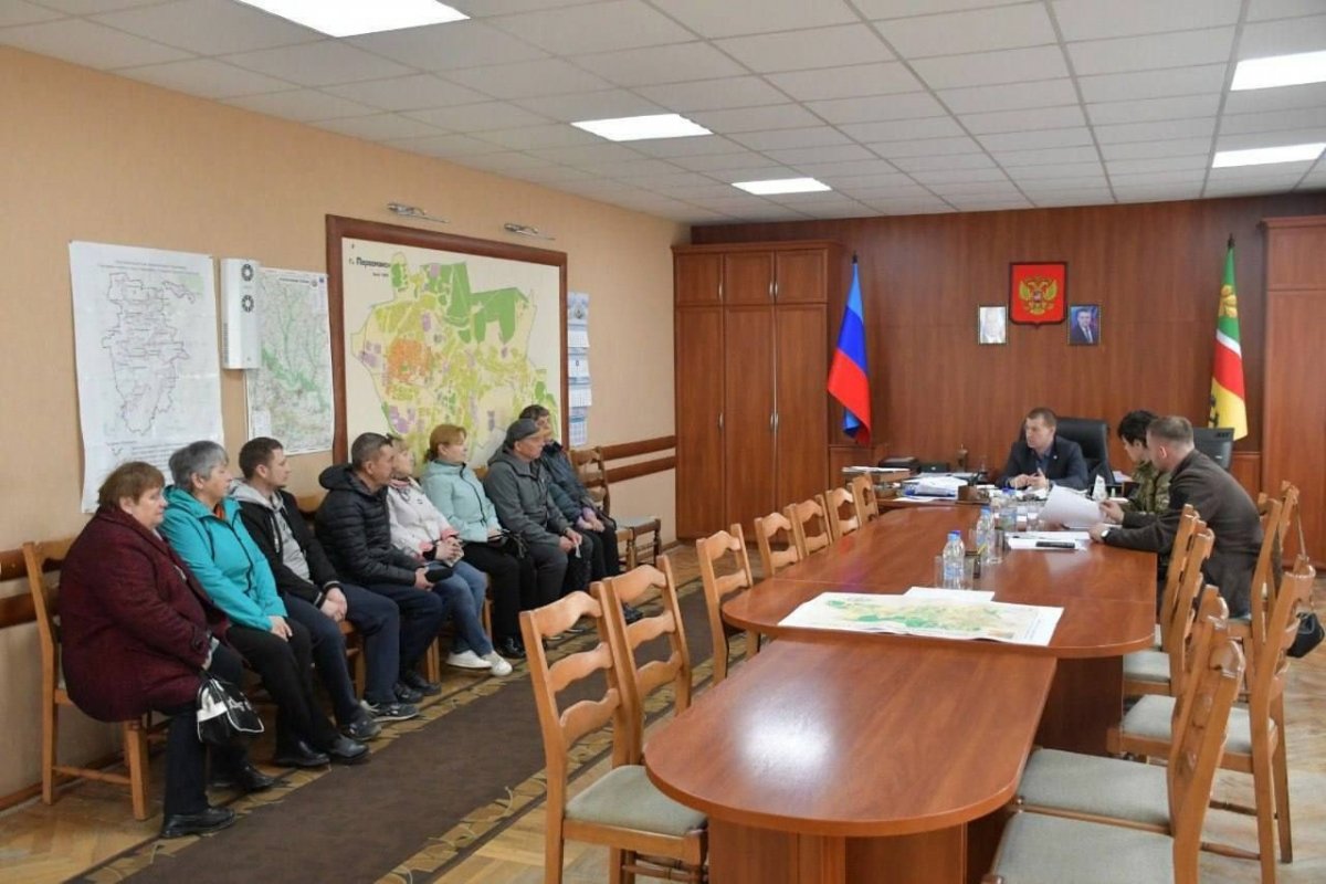 Глава городского округа город Первомайск совместно с Уполномоченным по правам человека в ЛНР провели прием граждан