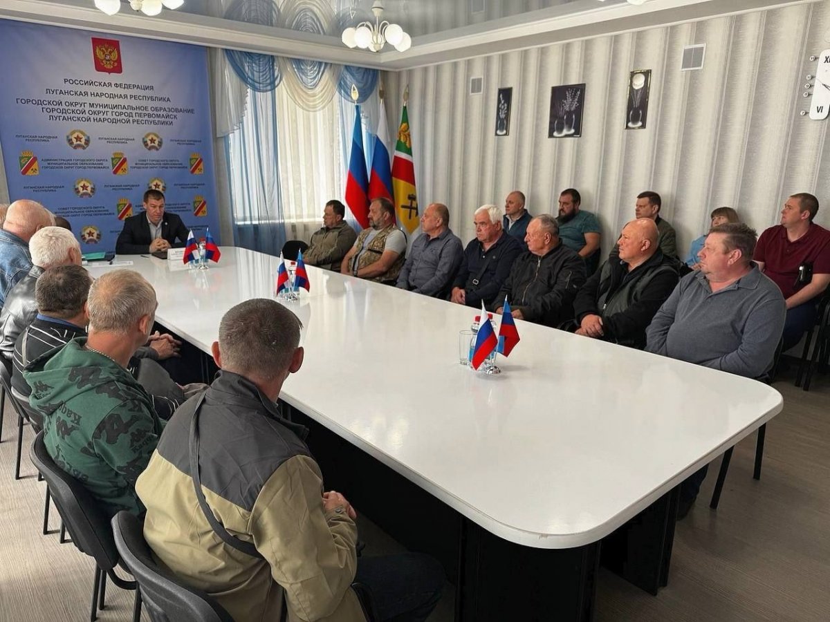 Глава городского округа город Первомайск Сергей Колягин встретился с представителями охотничьего сообщества