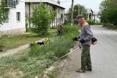 Коммунальщики города Первомайска продолжают благоустройство городской среды