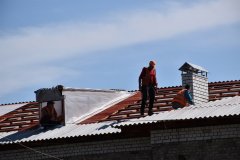 Завершается капремонт кровли дома на улице Крупской