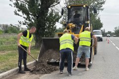 Дорожники подрядной организации приступили к благоустройству участка дороги общего пользования регионального значения