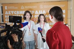 Двое юных вокалистов из Первомайска приняли участие в финальном гала-концерте фестиваля «Ярче вместе»
