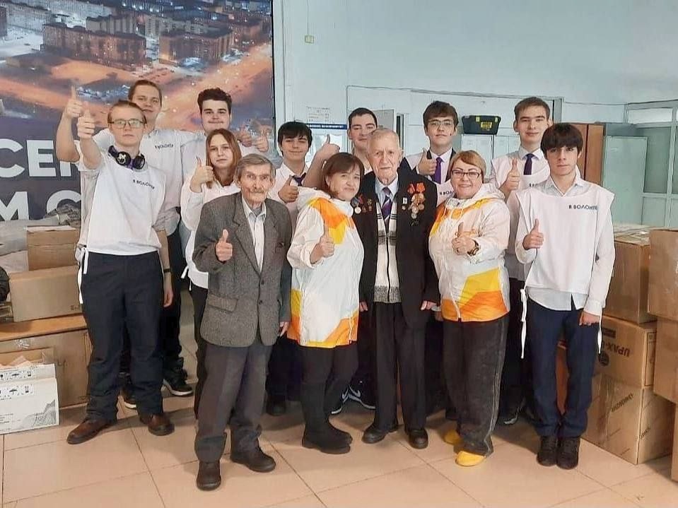В Первомайск доставлен очередной гуманитарный груз из города Новый Уренгой Ямало-Ненецкого автономного округа России