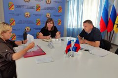 В Первомайске состоялась рабочая встреча с представителями автономной некоммерческой организации гуманитарно-социальной направленности «Сопричасность»